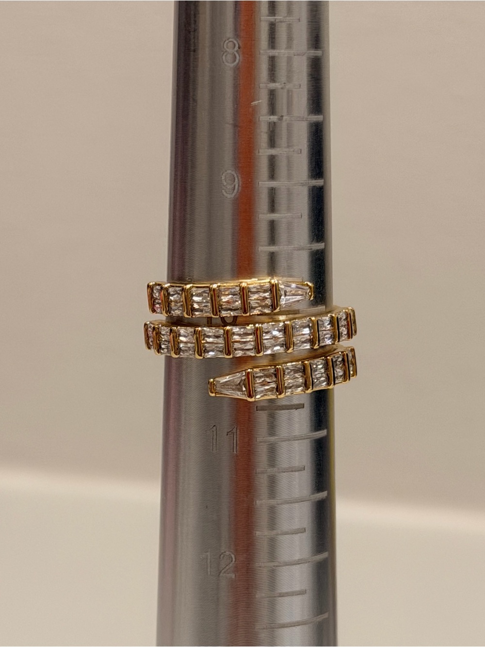 Bomb Party NWOT! Gold Spiral Baguette CZ Ring